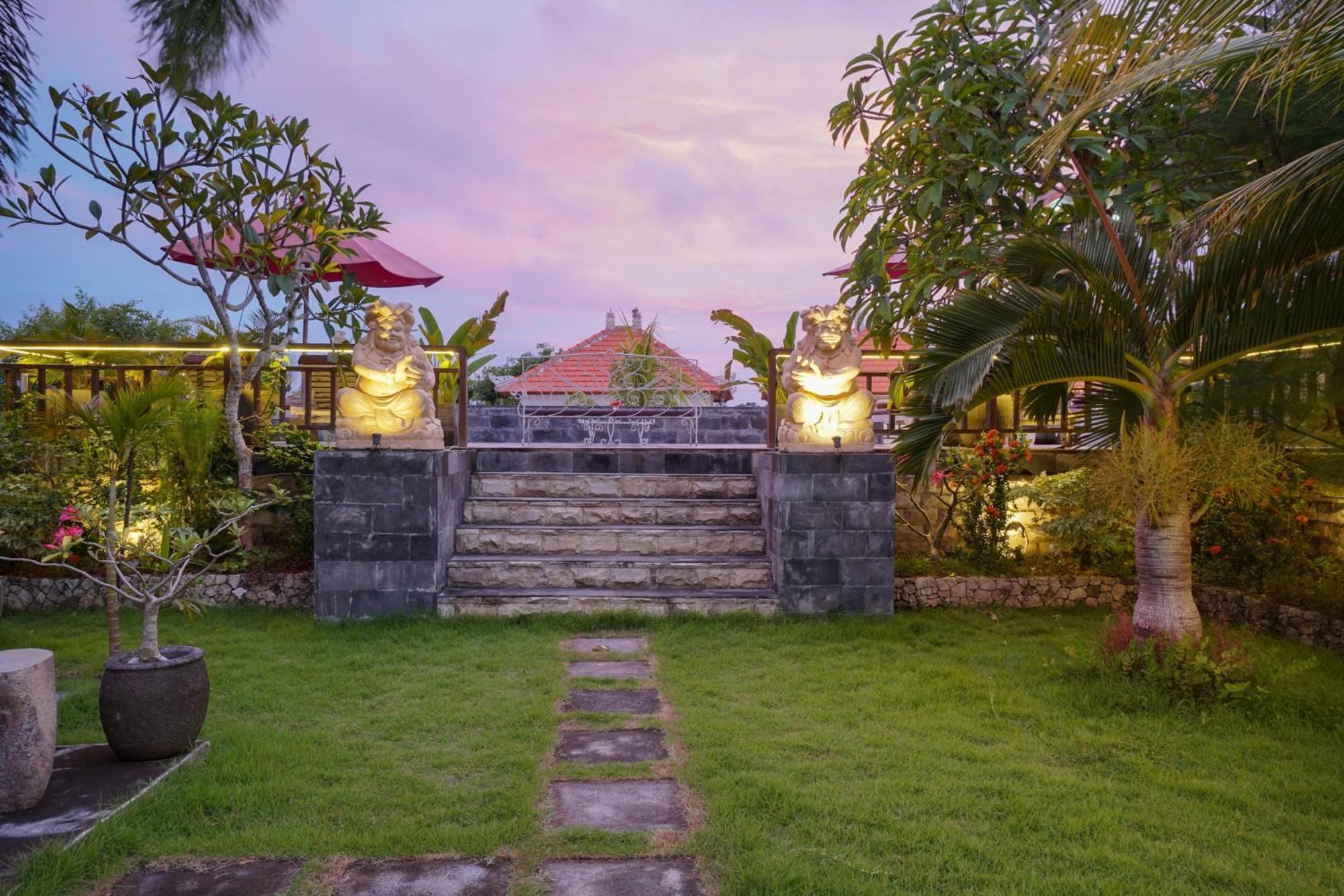 Innora Jungle Resort And Spa Batununggul Exterior photo