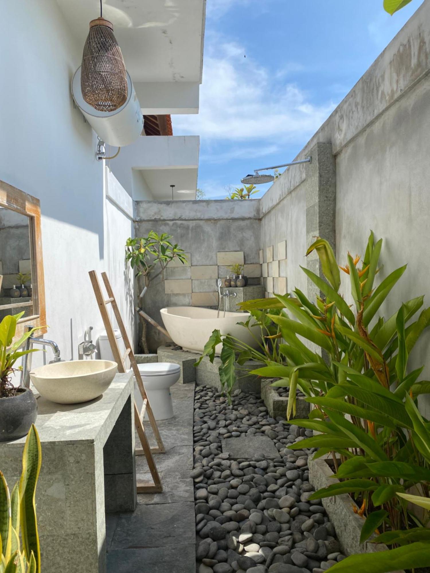 Innora Jungle Resort And Spa Batununggul Exterior photo